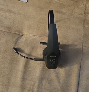 Parrot Single-Ear Headset in Black